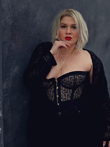 Лариса Выставка Реал фото 3